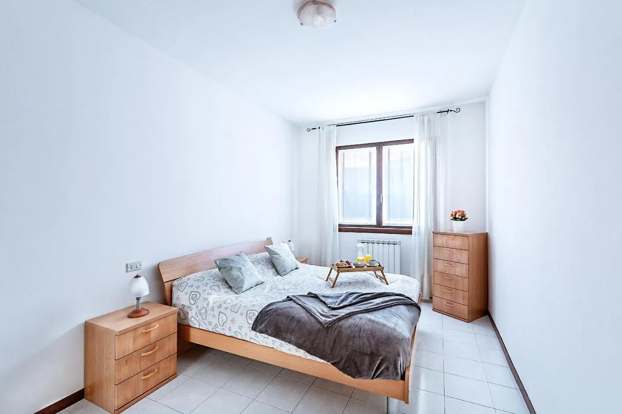 Artemisia B1 Apartment By Wonderful Italy Sirmione 0*,  Italien